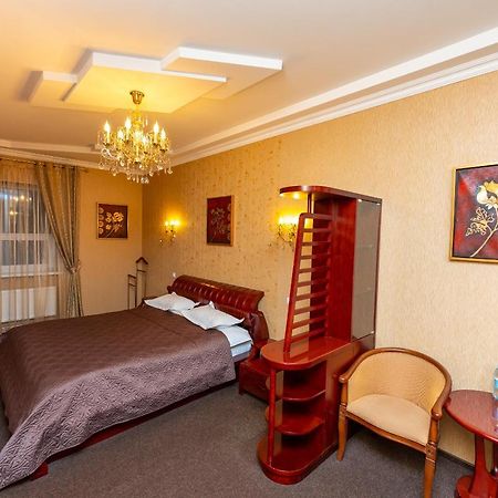 Sunrise Park Hotell Zaporizhia Exteriör bild