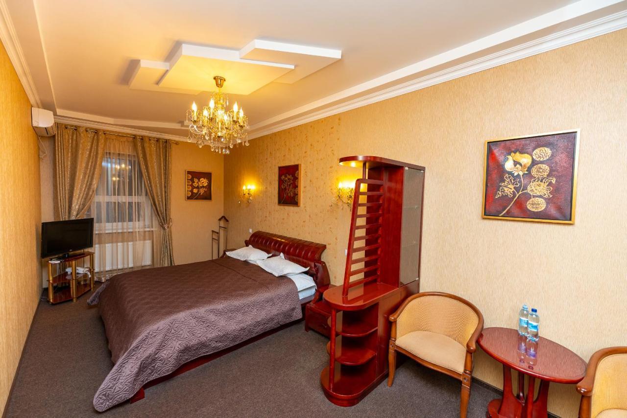 Sunrise Park Hotell Zaporizhia Exteriör bild