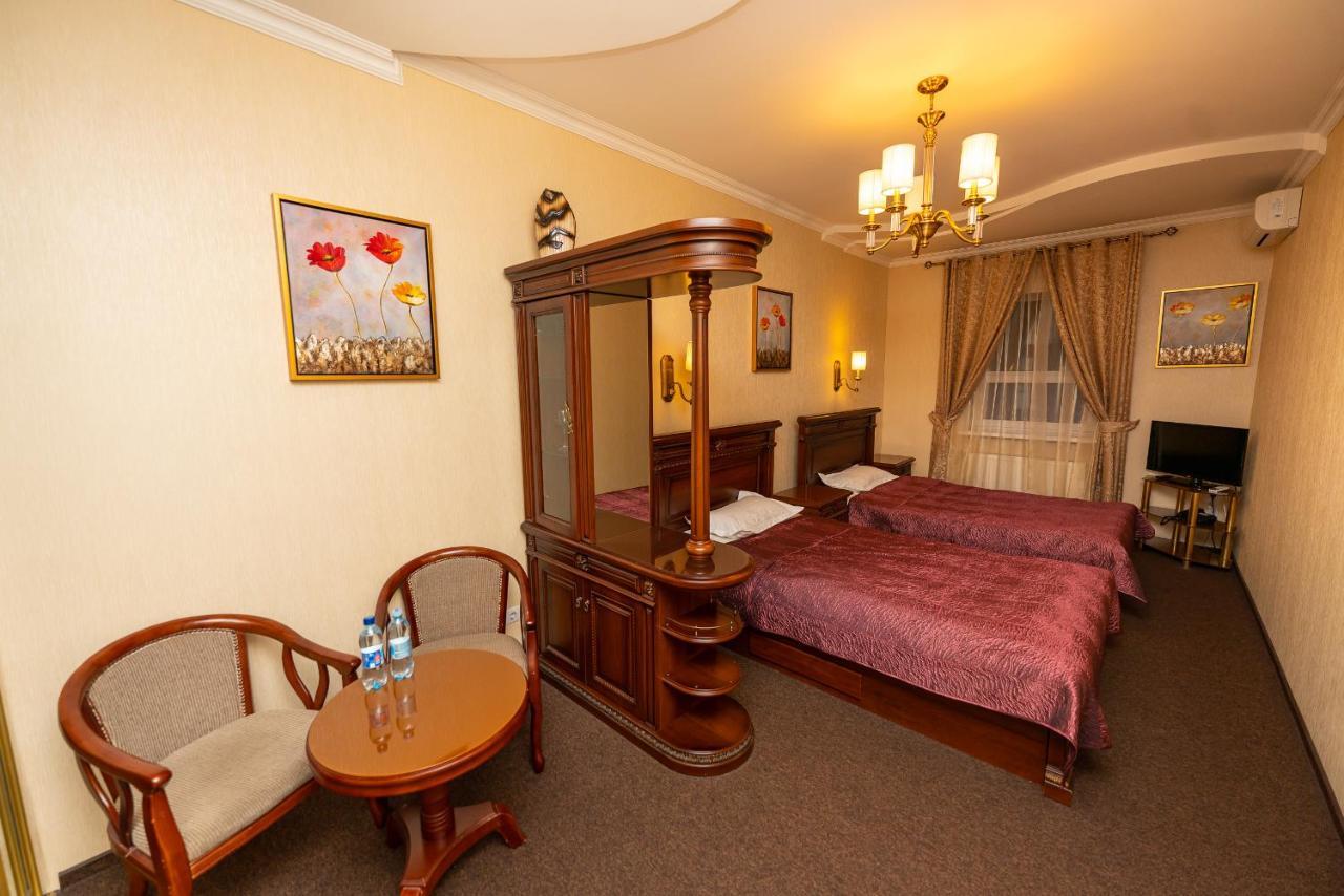 Sunrise Park Hotell Zaporizhia Exteriör bild